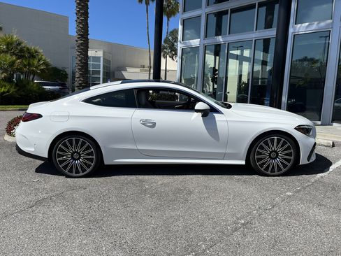 New 2026 Mercedes-Benz CLE 300 4MATIC Coupe image 8