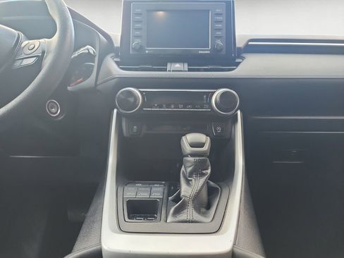 Certified 2022 Toyota RAV4 LE image 11