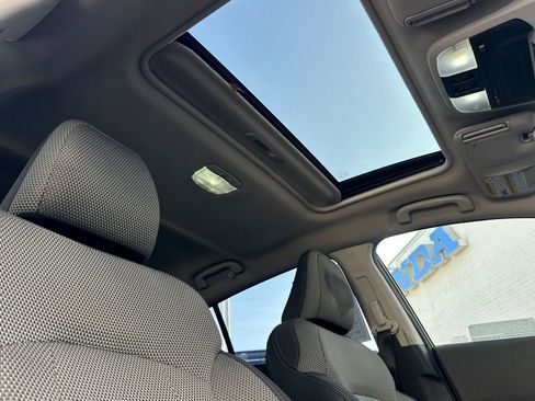 Used 2024 Subaru Crosstrek 2.0i Premium image 20