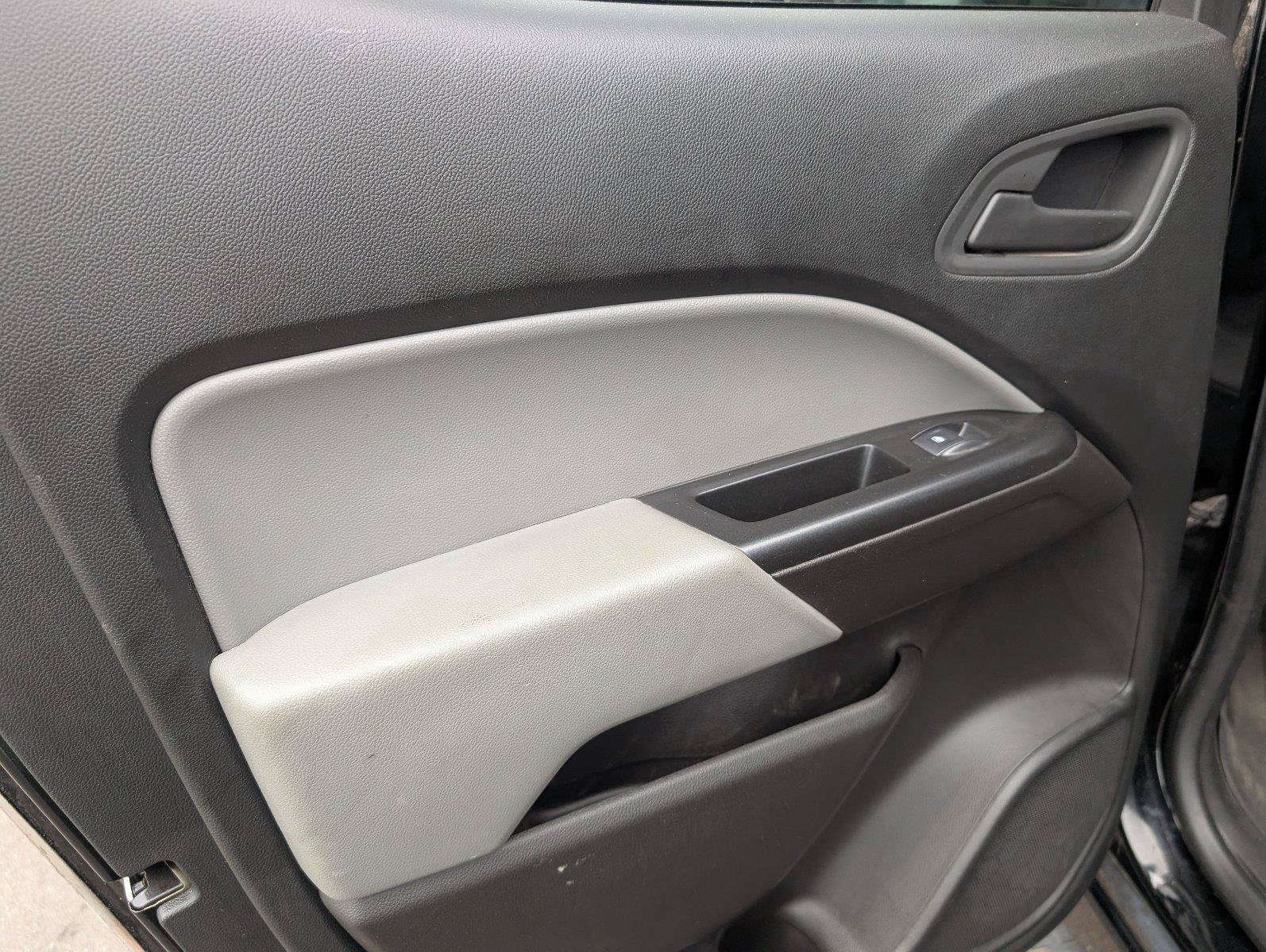 Used 2019 Chevrolet Colorado W/T w/ WT Convenience Package RWD image 33