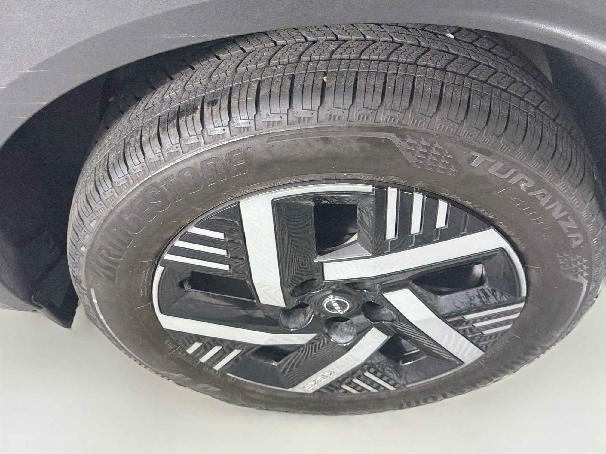 Used 2026 Nissan Kicks SV w/ Charging Package FWD image 11