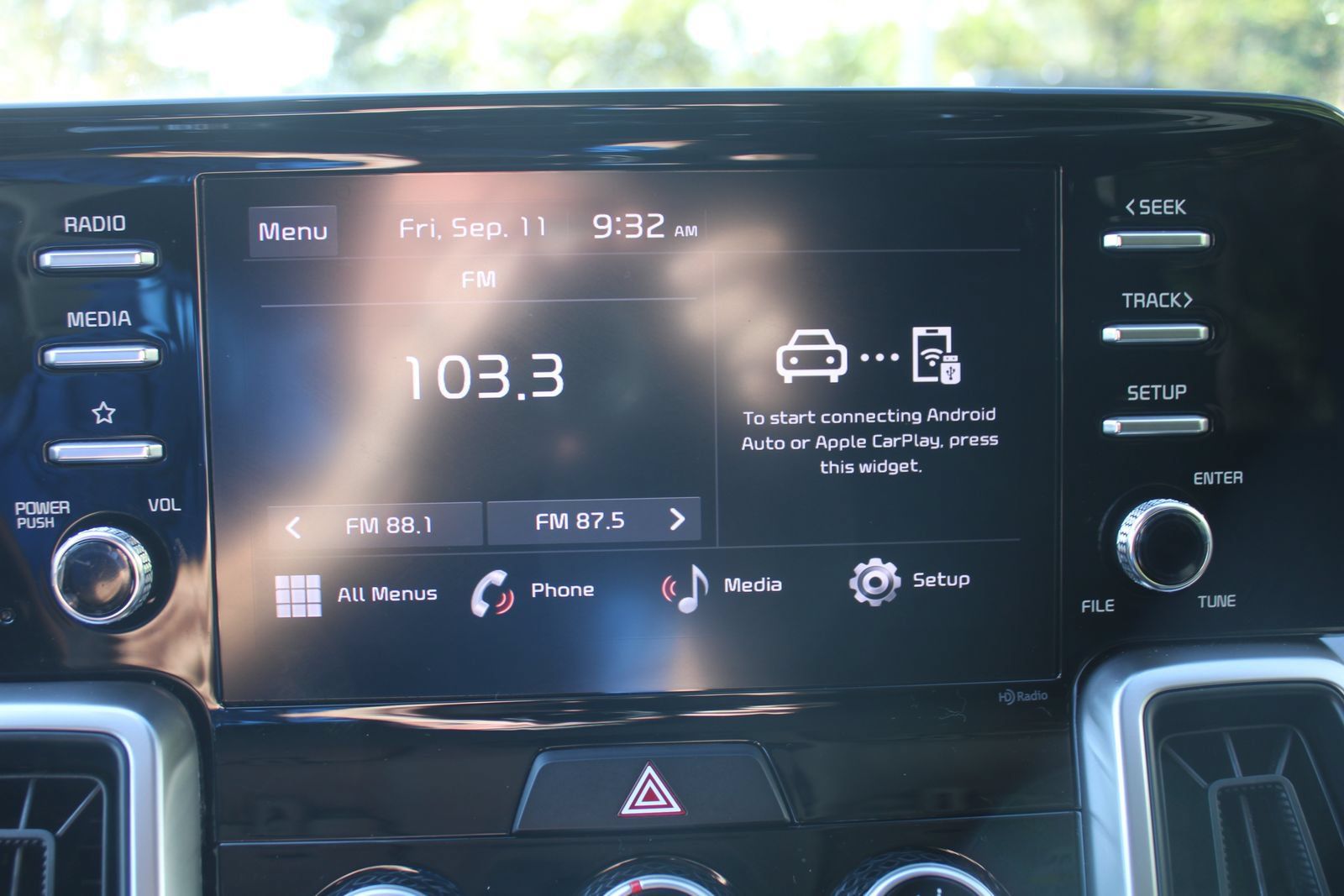 Certified 2023 Kia Sorento LX FWD image 38