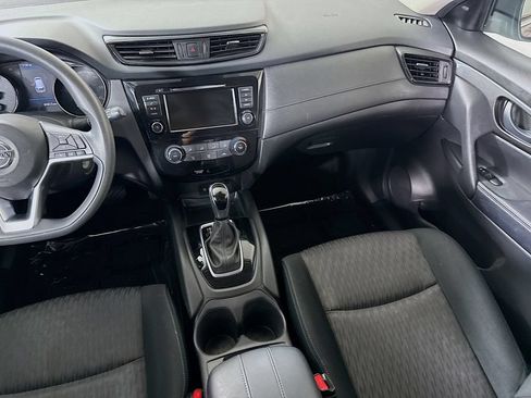 Used 2020 Nissan Rogue S FWD image 24