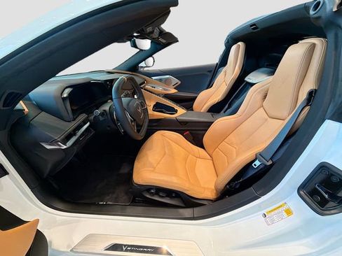 Used 2024 Chevrolet Corvette Stingray w/ Battery Protection Package image 19