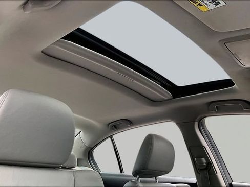 Used 2012 Honda Accord EX-L image 24