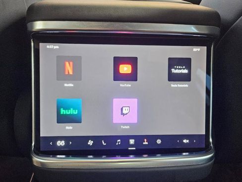 Used 2023 Tesla Model X image 71