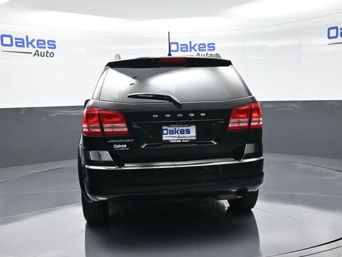 Used 2020 Dodge Journey SE w/ SE Popular Equipment Group image 6