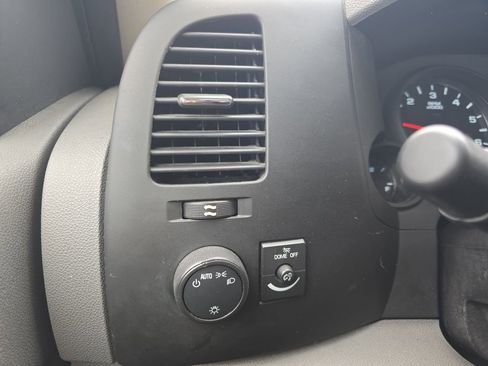 Used 2013 Chevrolet Silverado 1500 W/T image 26