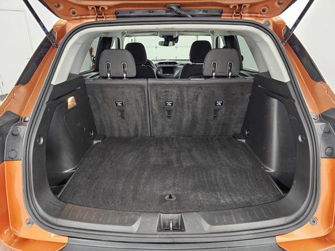 Used 2022 Chevrolet TrailBlazer LT w/ LPO, Blackout Package FWD image 28