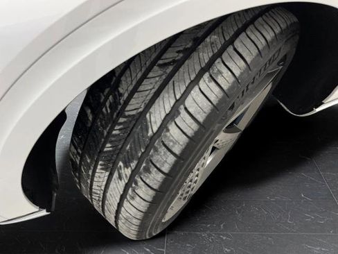 Used 2025 Genesis GV70 2.5T w/ Sport Prestige Package image 37