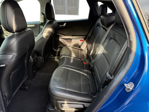 Certified 2022 Ford Escape SEL image 16