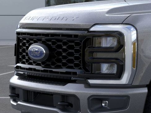 New 2026 Ford F250 XL image 17