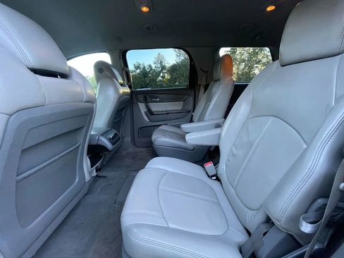 Used 2014 GMC Acadia SLT image 11