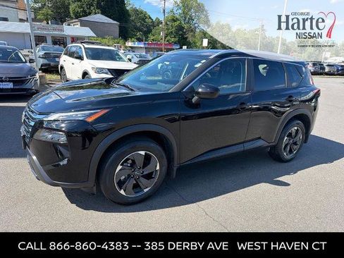 Certified 2024 Nissan Rogue SV w/ SV Premium Package AWD/4WD image 3