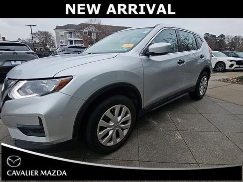 Used 2019 Nissan Rogue S image 7