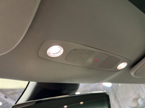 Used 2023 Tesla Model 3 Standard Range image 32