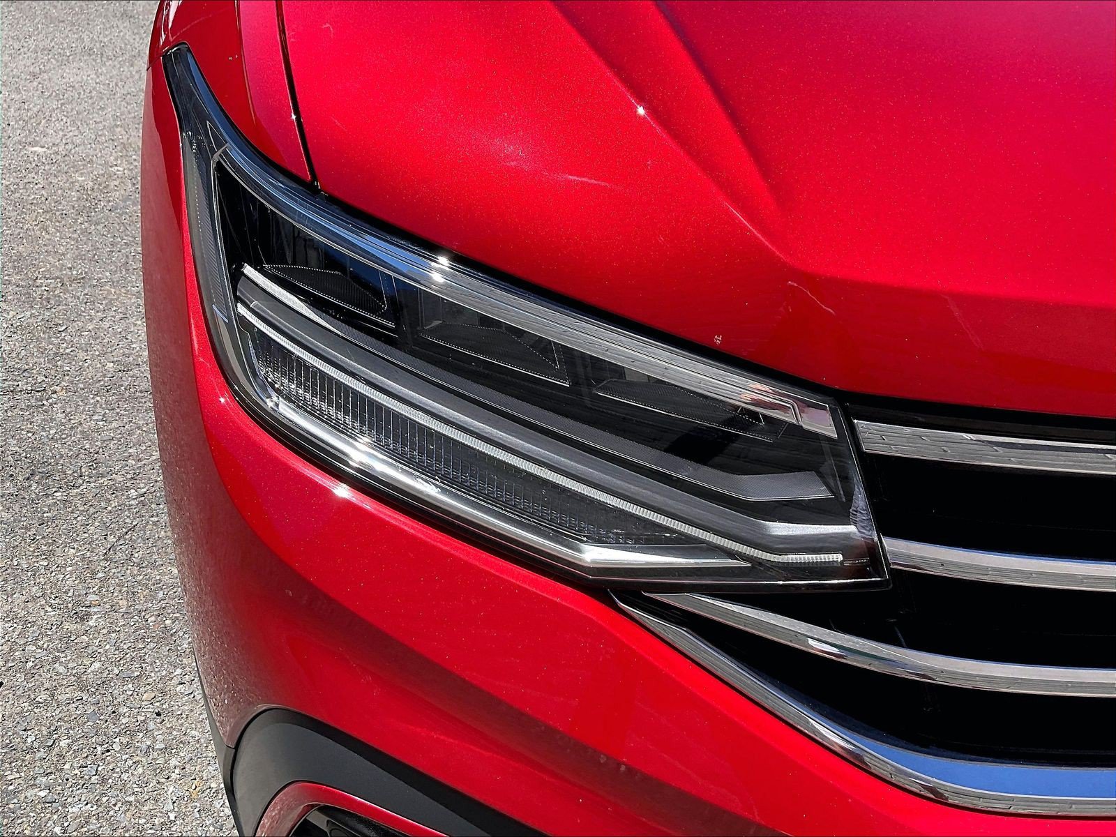 Certified 2023 Volkswagen Tiguan SE FWD image 27