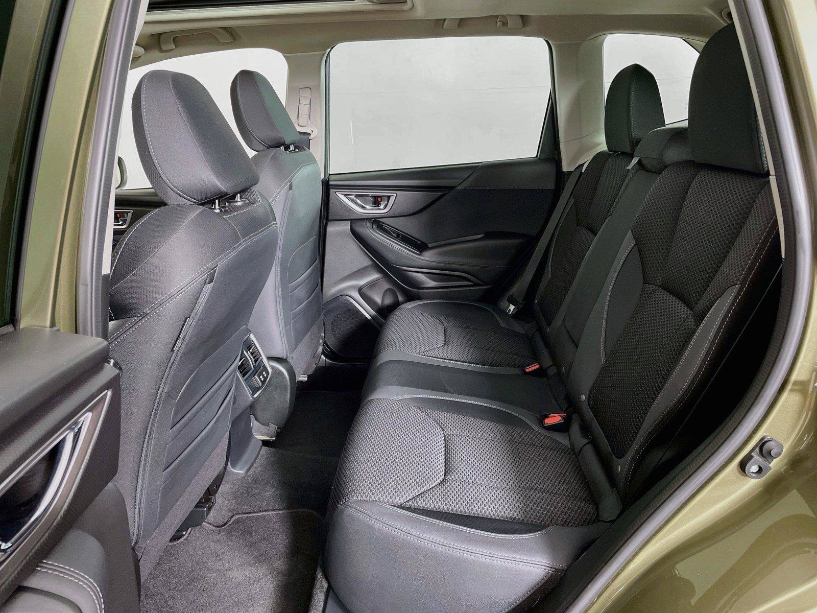Used 2024 Subaru Forester Premium AWD/4WD image 11