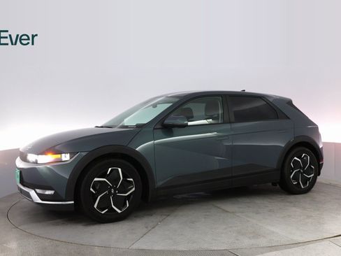 Used 2024 Hyundai Ioniq 5 SEL image 15