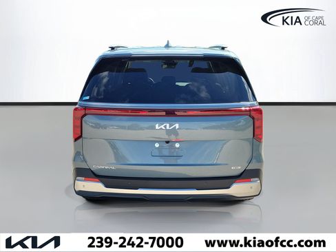 New 2027 Kia Carnival SX FWD image 4