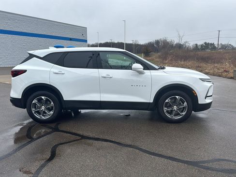 Used 2025 Chevrolet Blazer LT image 7