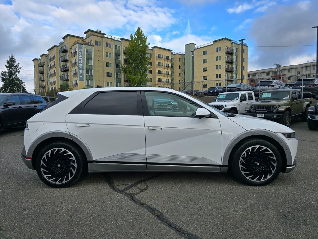 Used 2024 Hyundai Ioniq 5 Limited AWD/4WD image 8