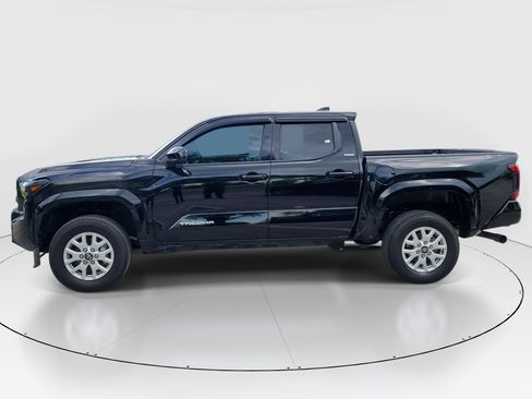 Certified 2025 Toyota Tacoma SR5 RWD image 4