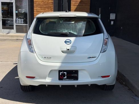 Used 2015 Nissan Leaf SV w/ LED & Quick Charge Package FWD image 15