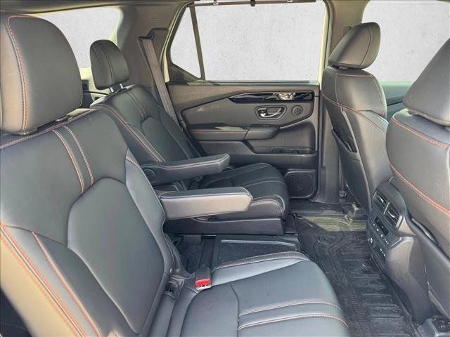 Used 2024 Honda Pilot TrailSport image 22