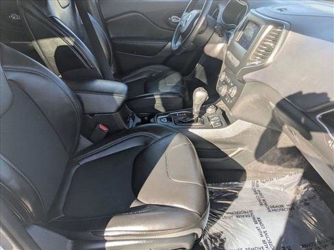 Used 2019 Jeep Cherokee Latitude Plus w/ Cold Weather Group image 20