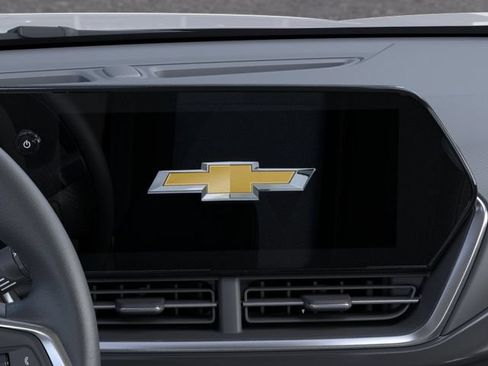 New 2026 Chevrolet Trax ACTIV w/ Sunroof Package FWD image 20