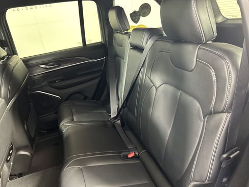 New 2025 Jeep Grand Cherokee Overland image 12