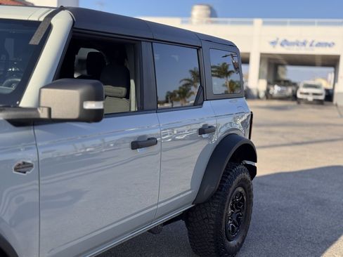 Certified 2023 Ford Bronco Wildtrak image 9