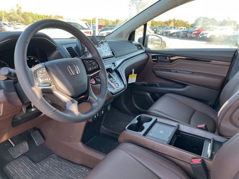 Certified 2026 Honda Odyssey Touring image 18