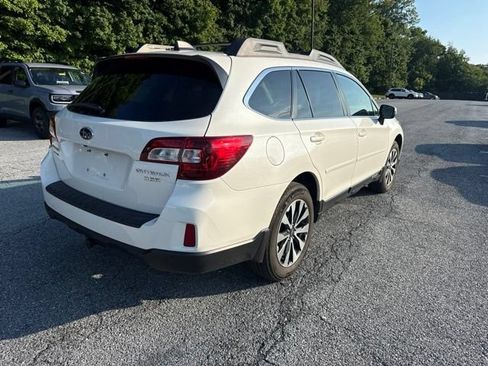 Used 2017 Subaru Outback 3.6R Limited AWD/4WD image 5