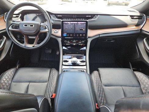 Used 2023 Jeep Grand Cherokee L Summit w/ Rear Seat Video Group I AWD/4WD image 16