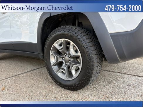 Used 2020 Jeep Cherokee Trailhawk w/ Comfort/Convenience Group AWD/4WD image 37