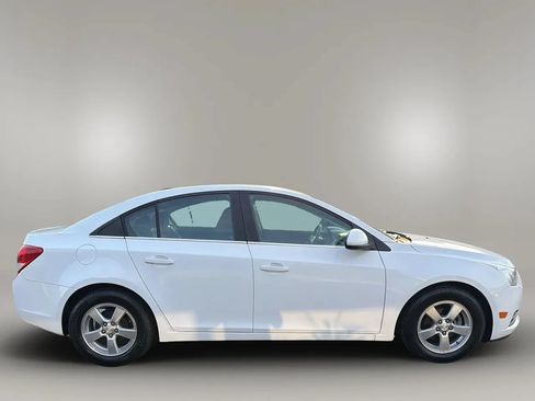 Used 2014 Chevrolet Cruze LT FWD image 4