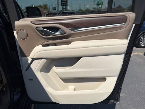 Used 2021 GMC Yukon XL Denali image 18
