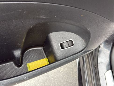 Used 2024 Mercedes-Benz GLS 450 4MATIC image 21