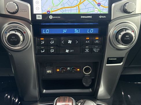 Used 2022 Toyota 4Runner Limited AWD/4WD image 21