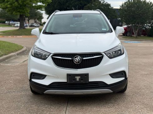Used 2018 Buick Encore Preferred FWD image 2