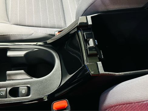 Used 2023 Toyota Corolla SE image 17