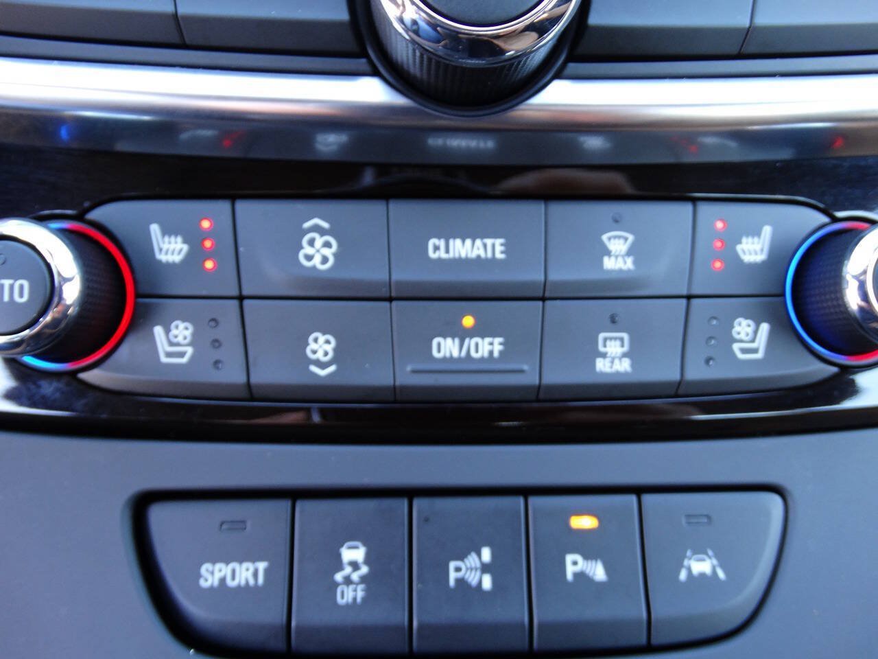 Used 2018 Buick LaCrosse Premium w/ Sun and Shade Package FWD image 34