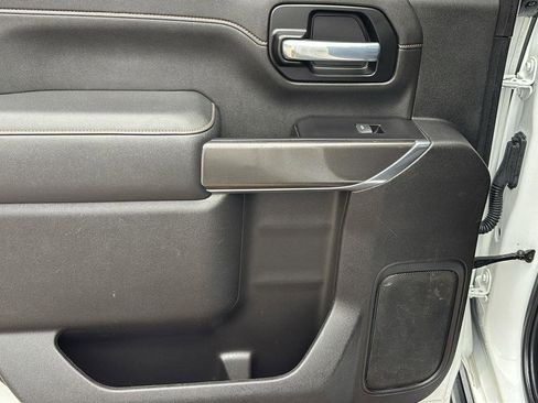 Used 2022 GMC Sierra 3500 AT4 w/ AT4 Preferred Package image 19