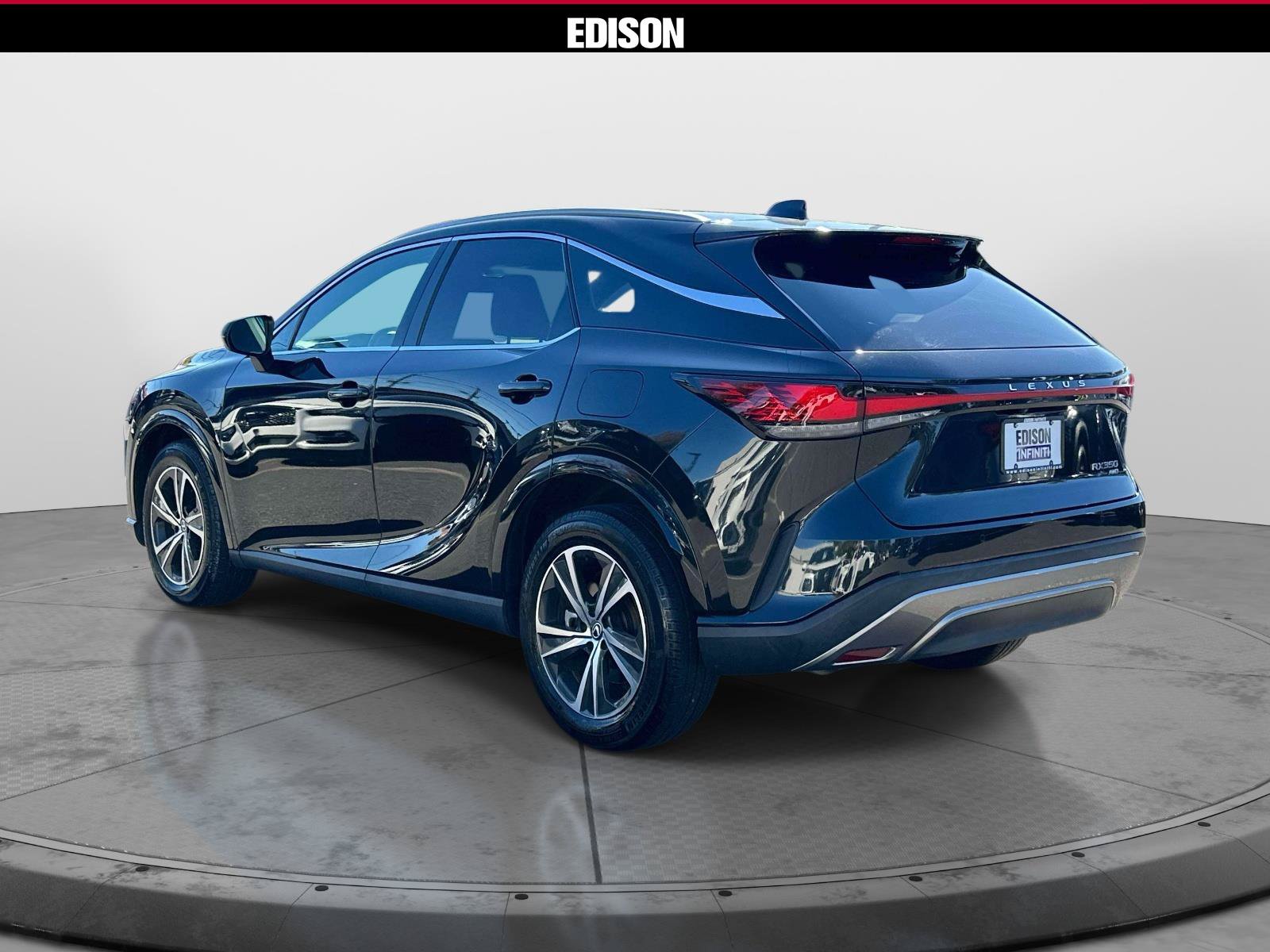 Used 2024 Lexus RX 350 Premium w/ Accessory Package AWD/4WD image 5
