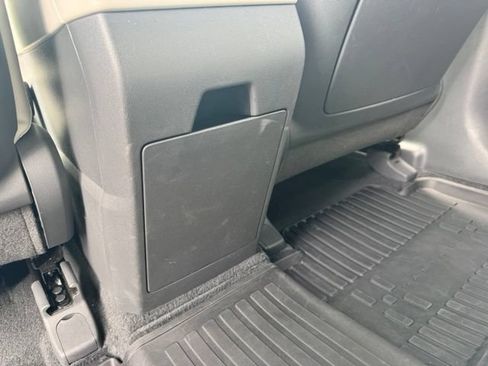 Used 2025 Hyundai Santa Fe SEL FWD image 25