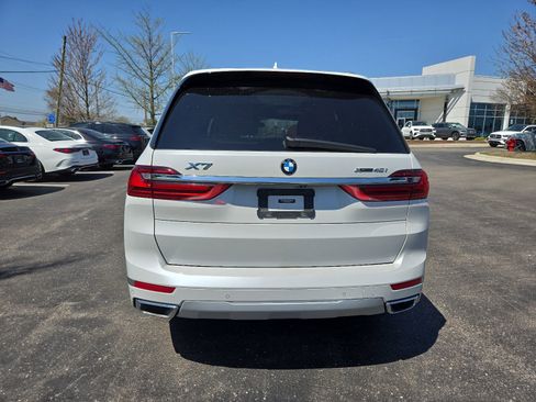 Used 2021 BMW X7 xDrive40i w/ Premium Package AWD/4WD image 4
