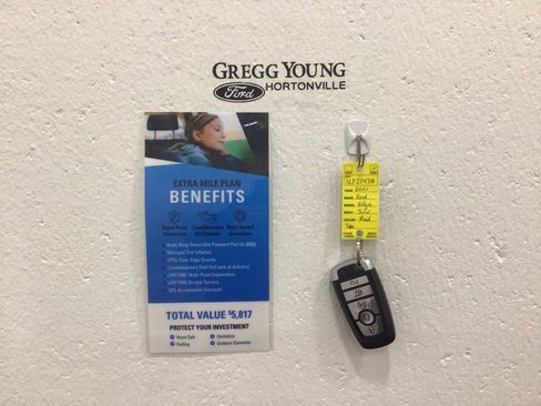 Used 2021 Ford Edge SEL w/ Convenience Package image 40