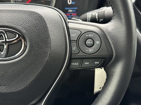 Used 2021 Toyota Corolla SE image 7